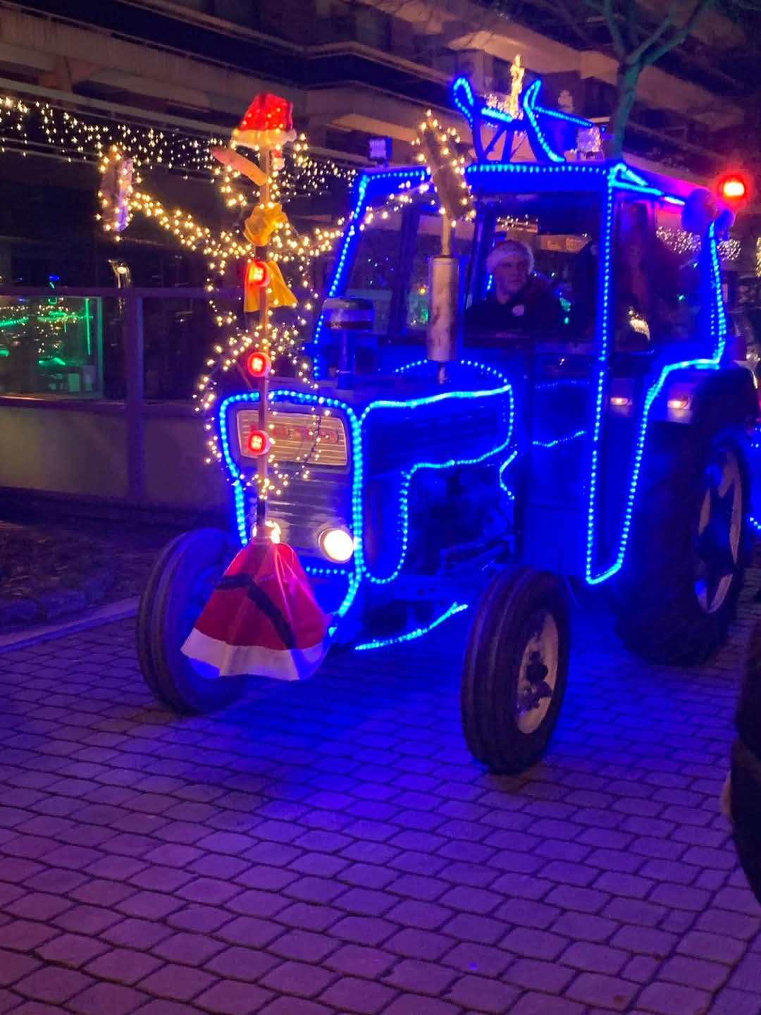 verlichte tractor